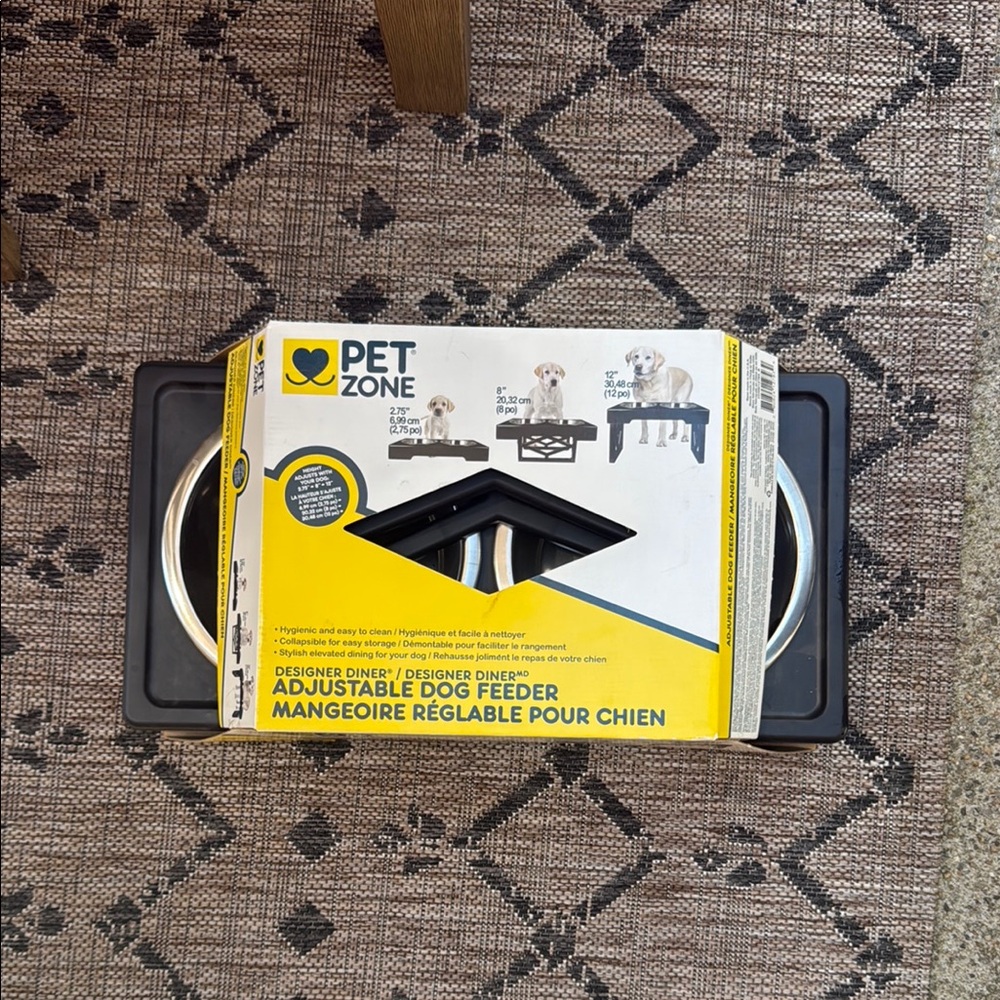 Adjustable Dog Feeder - Black